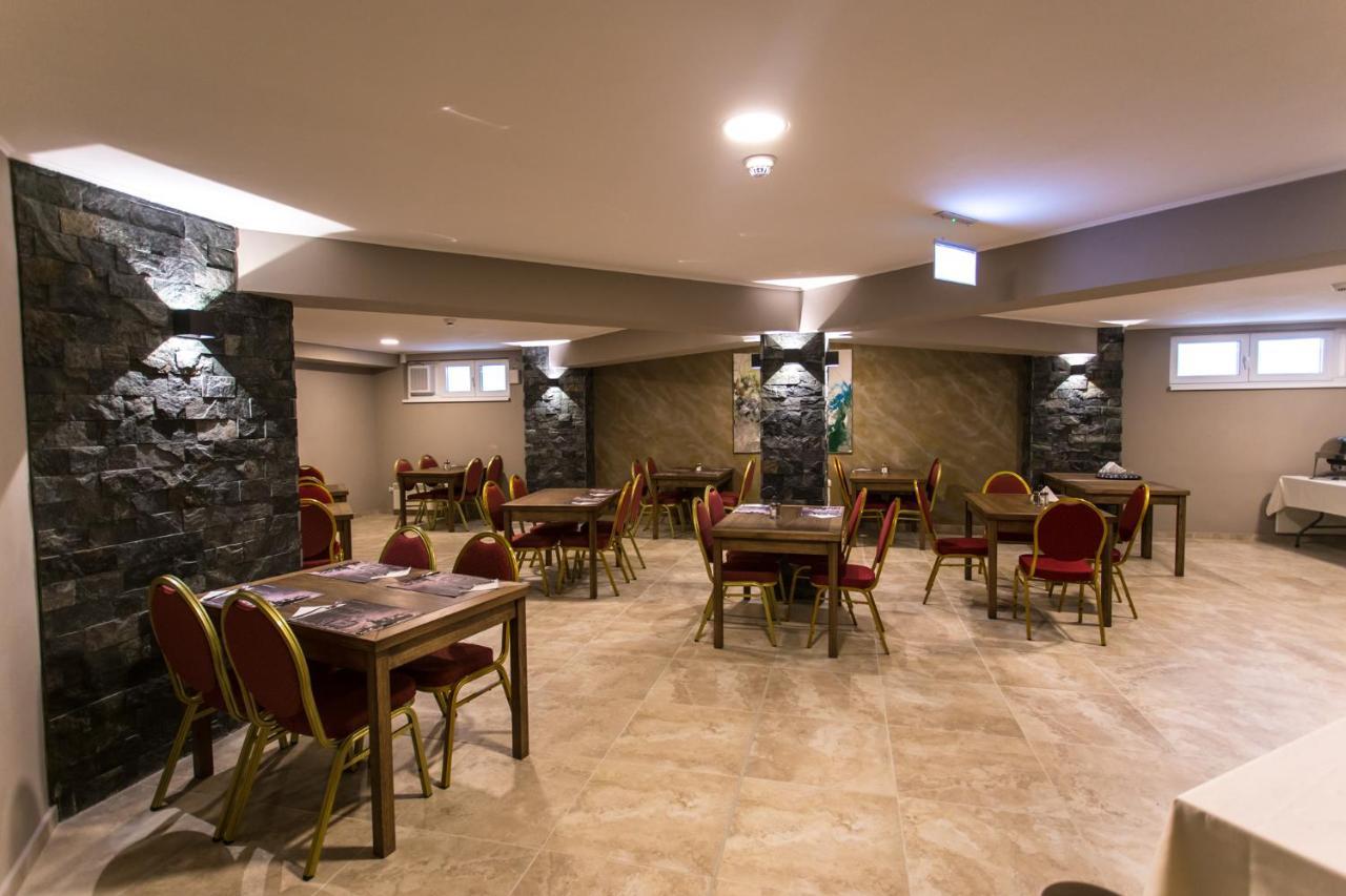 Panorama Boutique Hotel Sfantu Gheorghe  Luaran gambar